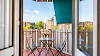 Elegantis Trastevere Suite with Terrace - Comfort in Most Charming District - B&B Roma