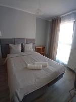 Deluxe Studio