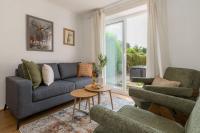 Spacious Home in Nottingham by Renzo Ideal for Contractors Sleeps 8 - Chambres d'hôtes Nottingham