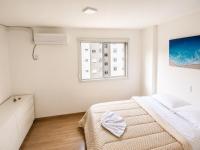 Apartamento 2 Quartos para 6 Pessoas com Garagem Ar Condicionado Escritório privativo WiFi6 800Mb em Frente ao Hospital Sadalla - Chambres d'hôtes Joinville