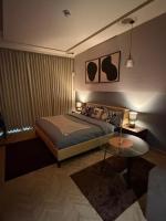 Cozy Studio Escape with Aravalli Hills View - B&B Gurgaon