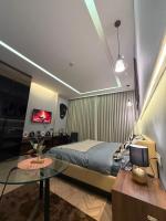 Cozy Studio Escape with Aravalli Hills View - B&B Gurgaon