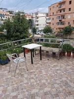 Miltos Guest House - B&B Himarë