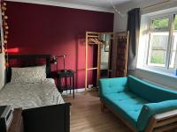 Bungalow on Dartmoor's Edge, Parking & Garden - B&B Ashburton
