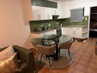 Essie's Place - B&B Windhoek