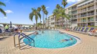 Bahia Vista Top Floor Waterfront Beauty 9-520 - Chambres d'hôtes St. Petersburg