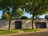 Stylish Parkhurst Cottage Walk to Trendy 4th Ave - Ferienwohnung Johannesburg