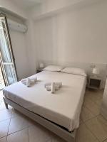 il Mare in Piazza - in Centro - B&B Scilla