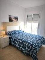 Apartamento de 2 dormitorios con balcón
