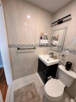 En-suite Luxury Bedroom Near JFK and UBS - B&B Elmont
