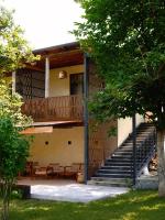 Racha Roots Boutique House - Chambres d'hôtes Ambrolauri