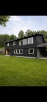 Fjord & Mountain View House - Bed and Breakfast Eidsbygda