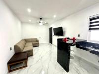 Elegante departamento con Alberca y Jacuzzi - Bed and Breakfast Monterrey