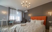 Designed Studio Apartment with Balcony and Kitchenette - Zhylianska street 30/32