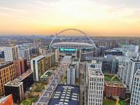 Luxury 2BR Wembley Penthouse Free Parking 3 Balconies Near Stadium OVO Arena&Box Park - B&B Londra