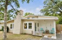 Good Vibes Beach Bungalow 5 Min Walk to Beach - Ferienwohnung Oak Island