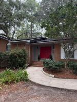 Beautiful pool home near FSU, capitol, and FAMU! - B&B Tallahassee