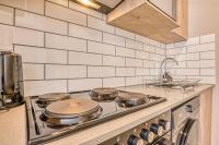Stylish Apt with golf view-near Sandton & Rosebank - B&B Johannesburgo