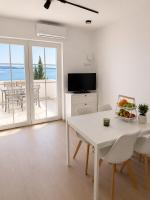One-Bedroom Apartment with Sea View