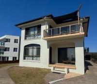 Main Beach 1 - Bring your own linen. - Bed and Breakfast South West Rocks