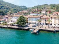 IseoLakeRental - Il Delfino del Lago - B&B Riva di Solto