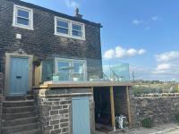 Cosy cottage stunning views close to Headley Venue - B&B Thornton