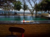 Starsand Beach Resort - B&B Sekotong