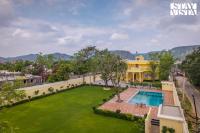 StayVista at Raila Bagh with Pool, Mountain View - B&B Jaipur