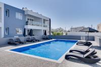 Oasis Luxury Residence B101 - Pool View - B&B Xylofagou