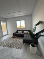 The Golf Premium Apartment Soukra Near Airport La Marsa Lac - B&B Sukrah