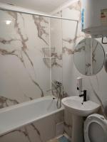 квартира в центре по Абдирова на 2 этаже - Ferienwohnung Karaganda