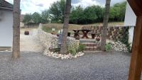 Nyugalmas Vendégház - B&B Lénárddaróc