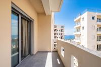 Apartamento de 2 dormitorios con balcón