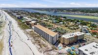 412 Surf Dweller by Alicia Hollis Realtor Rentals - Open March 16th Week - Bed and Breakfast Fort Walton Beach