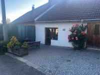 NOVODVORSKÝ APARTMÁN SÁRA - B&B Nové Dvory
