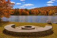 Lakefront Home Fast WiFi and Workspace, stay the week - B&B New Milford