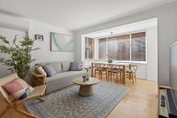 Dee Why Beachside 2BR with AC | 3min Walk to Beach - B&B Dee