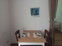 Doppelzimmer mit Gemeinschaftsbad und Wintergarten