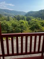 Posestvo Pri žabi - Bed and Breakfast Štanjel