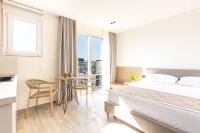 Lian 9 - Deluxe Studio Apartment w Kitchen & Parking, BRAND NEW - Lungomare 3 min - B&B Vlorë