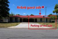 R5 Bright Spacious Room near Perth Airport with AC - B&B Perth