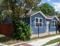 The Blue Bird House- minutes from Riverwalk - B&B San Antonio
