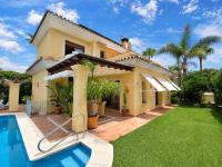Villa Moumi - B&B Marbella