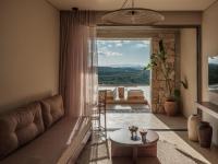 Thea Suite
