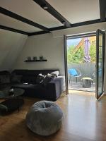 Moderne Ferienwohnung mit Balkon, in Waldnähe - Chambres d'hôtes Arnsberg