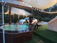 Riverside Glamping Resort Kanchanaburi - Ferienwohnung Kanchanaburi