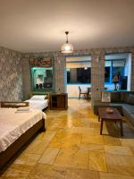Old House Boutique Hotel - Ferienwohnung Telawi