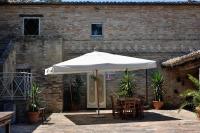 Villa Luzi, Casa del Fattore, Piscina, Parcheggio e Giardino - B&B Passo di Treia