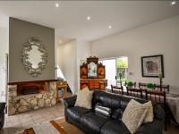 Lieflappie Seaview Stilbaai 400m to the beach - Chambres d'hôtes Stilbaai
