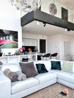 Room Suite Penthouse Brussels Skyline Suite 220 m2 Suite Room of Refined Elegance Room suite - Bed and Breakfast Brussel